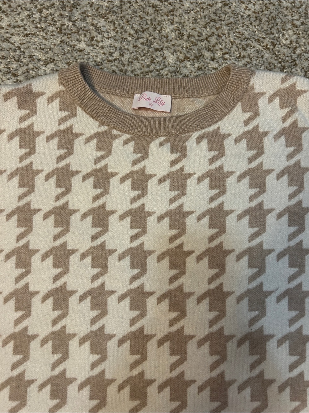 Pink Lily Cream and Tan Houndstooth Crewneck Sweater - Picture 3 of 6